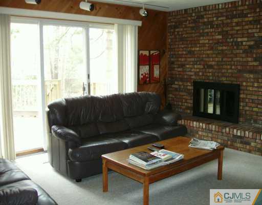 7 Carter Road East Brunswick, NJ 08816 - Photo 2 of 8 Gallery Image 2