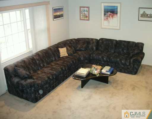 7 Carter Road East Brunswick, NJ 08816 - Photo 3 of 8 Gallery Image 3