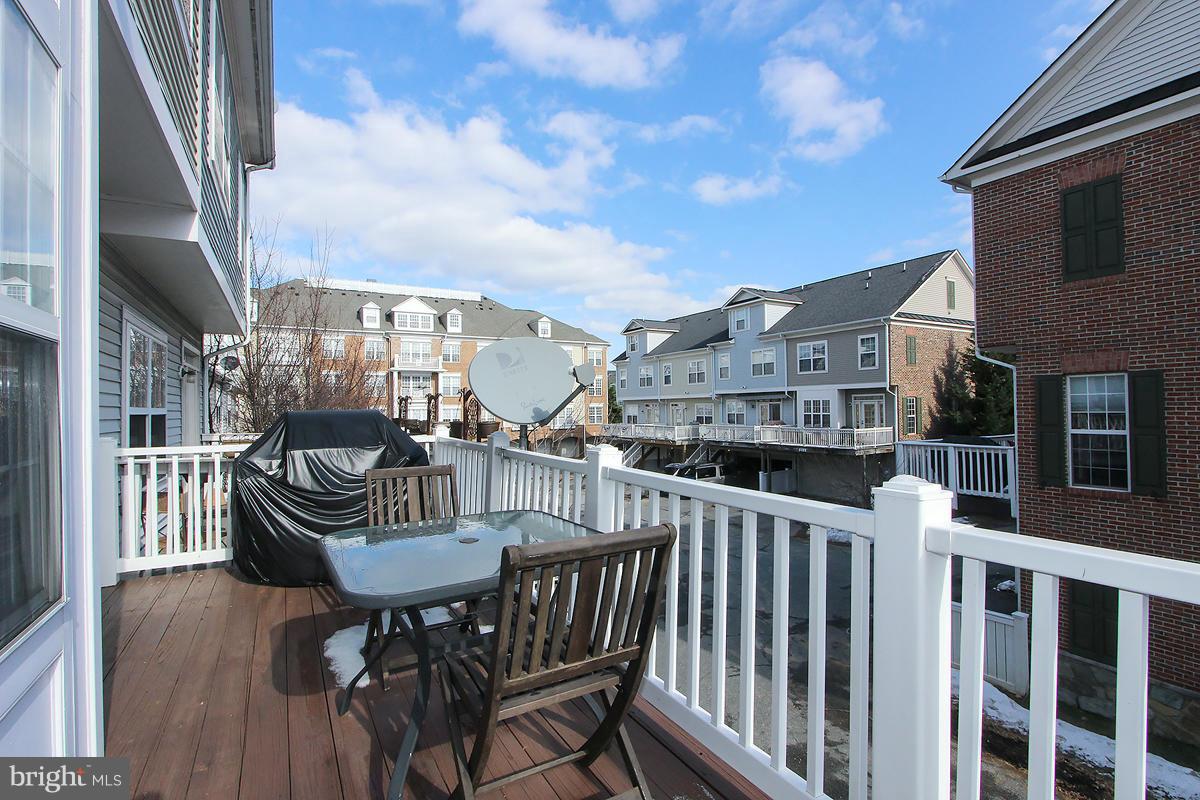 216 Poplar Spring Road Rockville, MD 20850 - Photo 19 of 30 Back deck