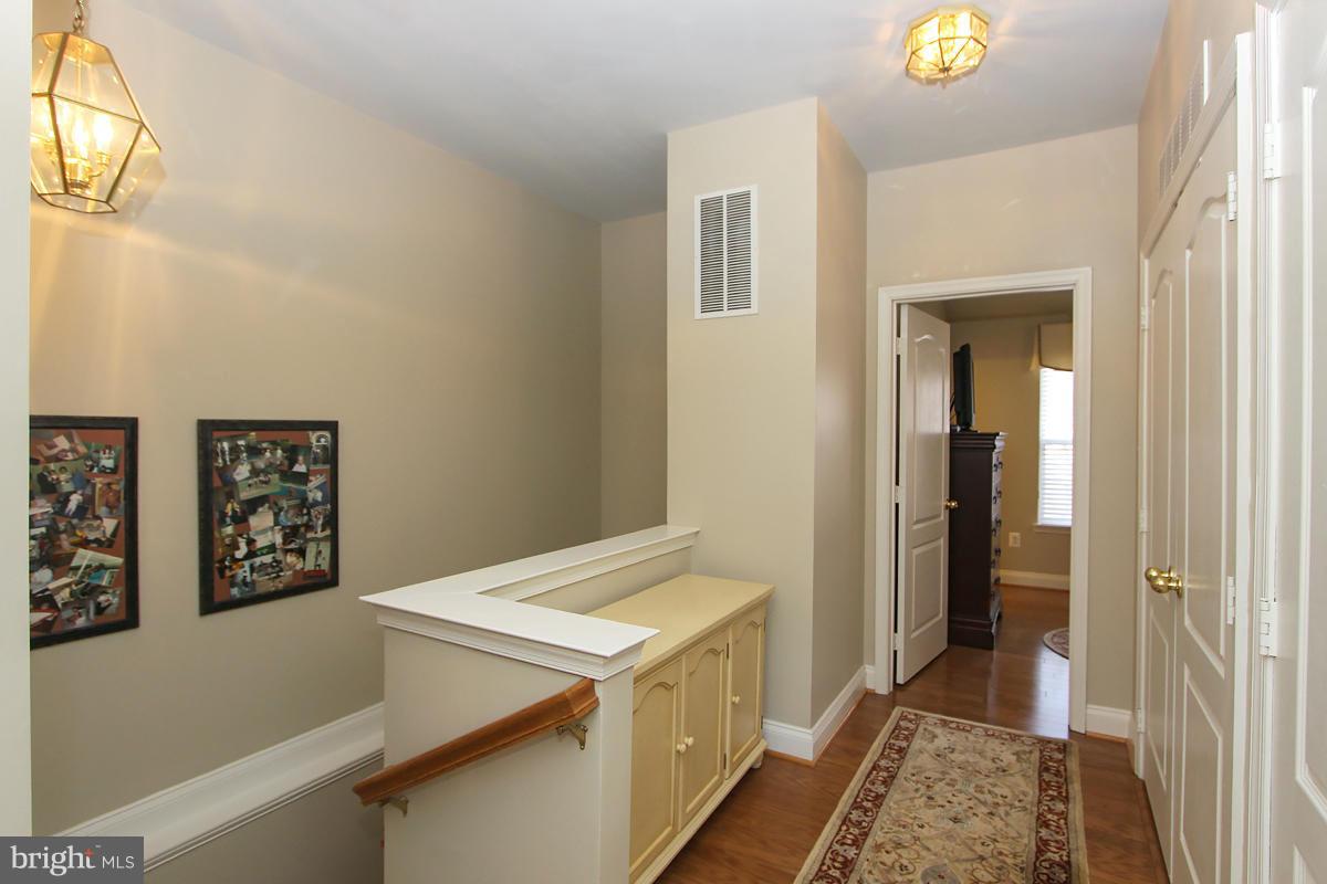 216 Poplar Spring Road Rockville, MD 20850 - Photo 21 of 30 Interior (General)