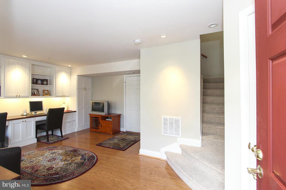 216 Poplar Spring Road Rockville, MD 20850 - Photo 4 of 30 First level home office