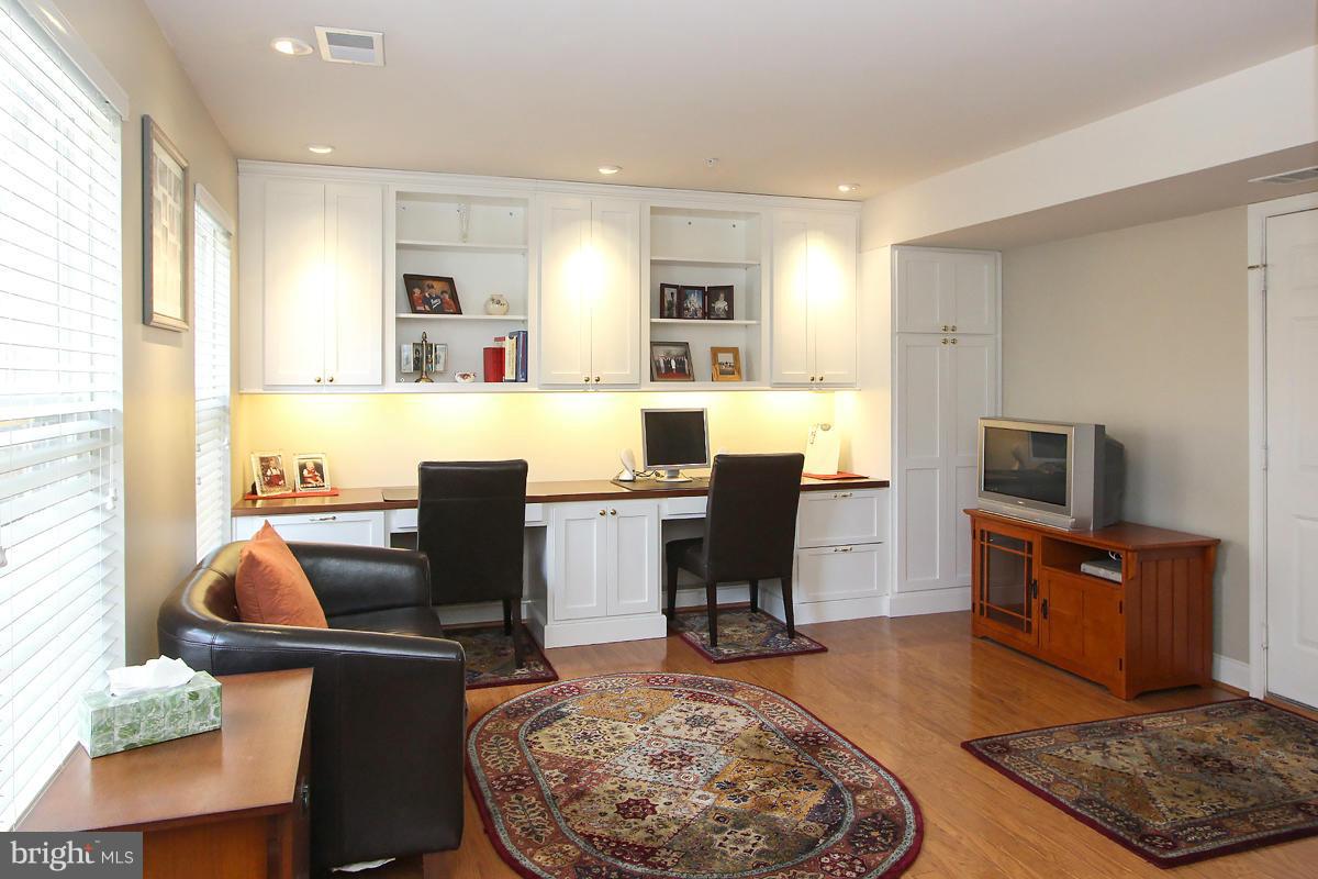 216 Poplar Spring Road Rockville, MD 20850 - Photo 5 of 30 First level home office