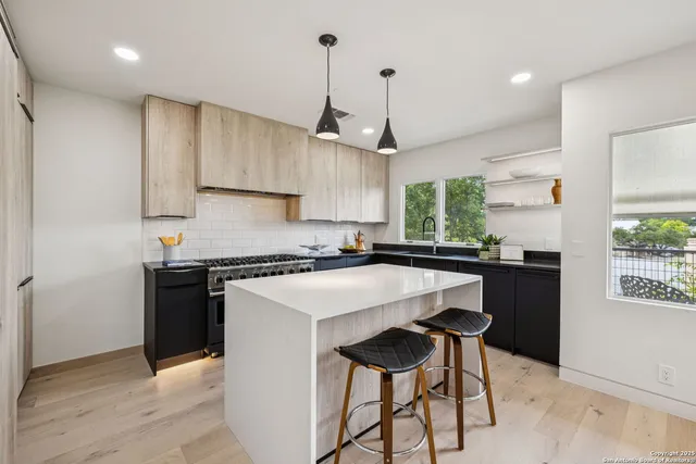 $6,000 | 305 Joliet Avenue, Unit D, San Antonio, TX 78209