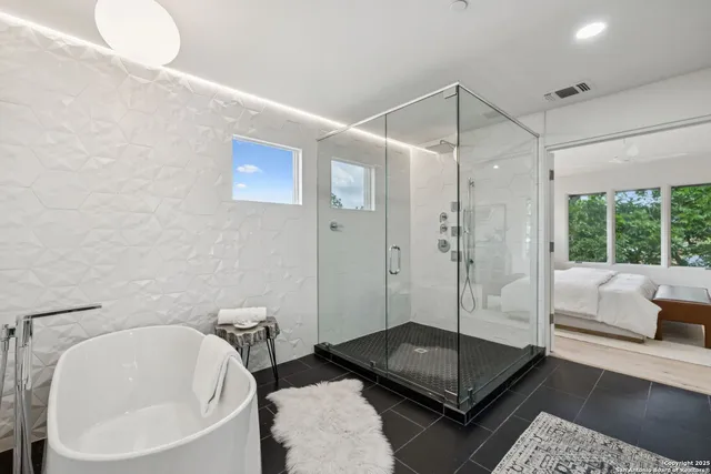 $6,000 | 305 Joliet Avenue, Unit D, San Antonio, TX 78209