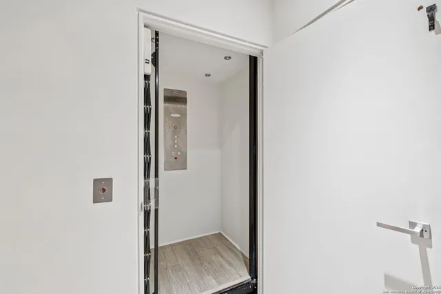 $6,000 | 305 Joliet Avenue, Unit D, San Antonio, TX 78209