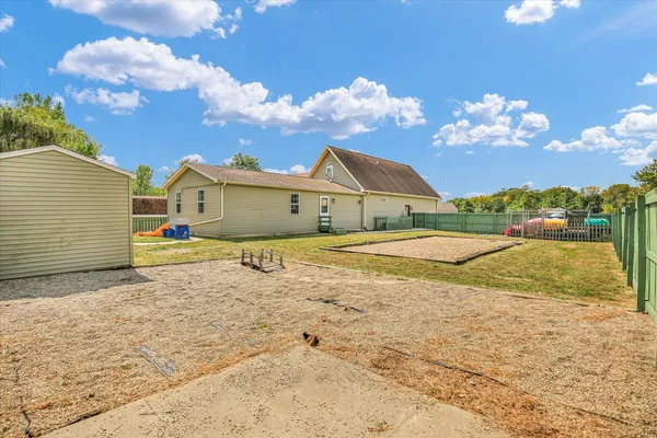 $355,000 | 48 Nightingale Circle, Camargo, IL 61919