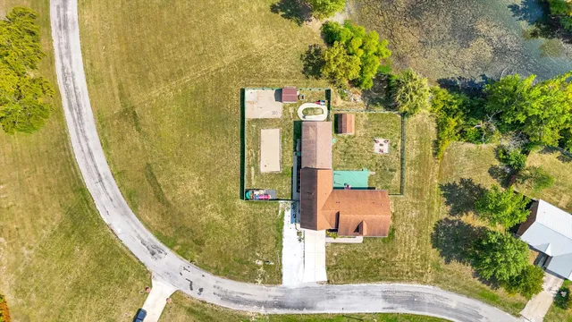 $370,000 | 48 Nightingale Circle, Camargo, IL 61919