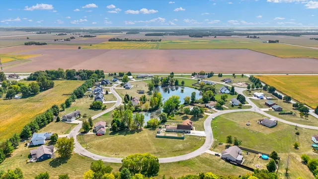 $370,000 | 48 Nightingale Circle, Camargo, IL 61919