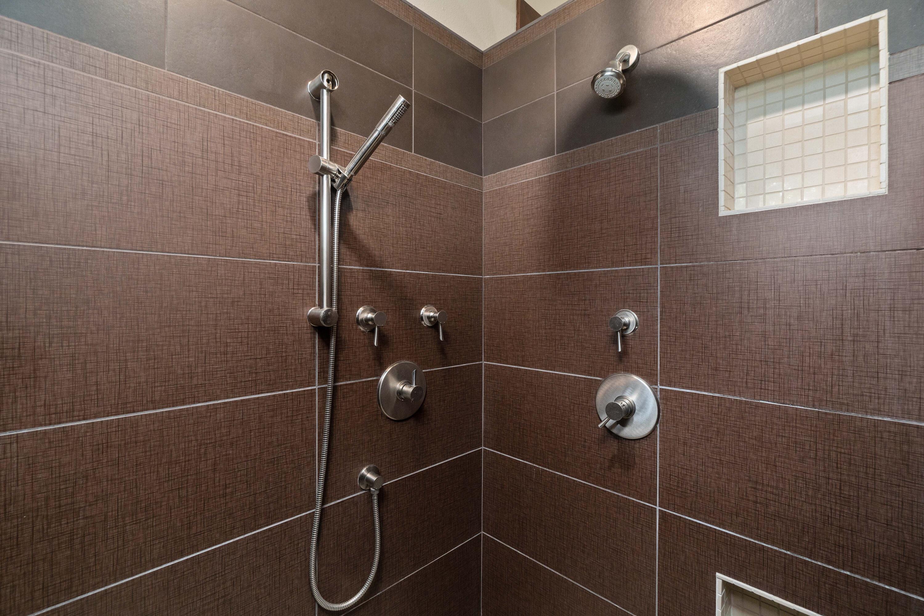 65904 Fazio Ln Bend Bend, OR 97701 - Photo 35 of 63 2nd Primary Suite Shower