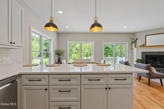 $568,000 | 706 Swaggertown Road, Charlton, NY 12302