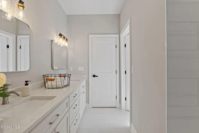 $568,000 | 706 Swaggertown Road, Charlton, NY 12302