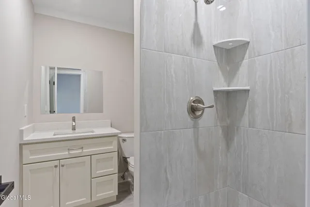 $568,000 | 706 Swaggertown Road, Charlton, NY 12302