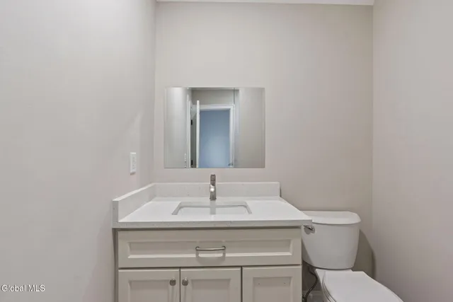 $568,000 | 706 Swaggertown Road, Charlton, NY 12302