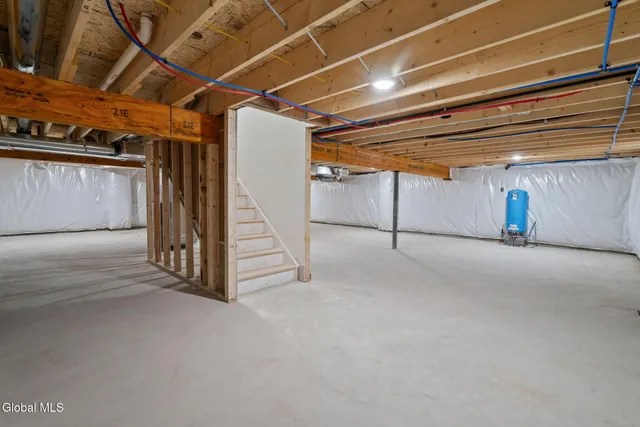 $568,000 | 706 Swaggertown Road, Charlton, NY 12302