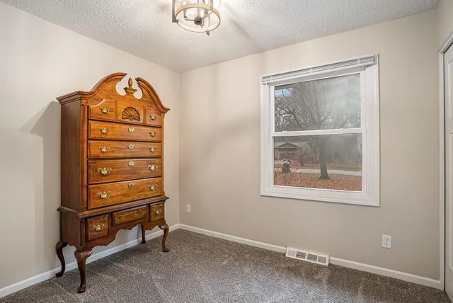 $344,900 | 920 Cheboygan Drive, Muskegon, MI 49445