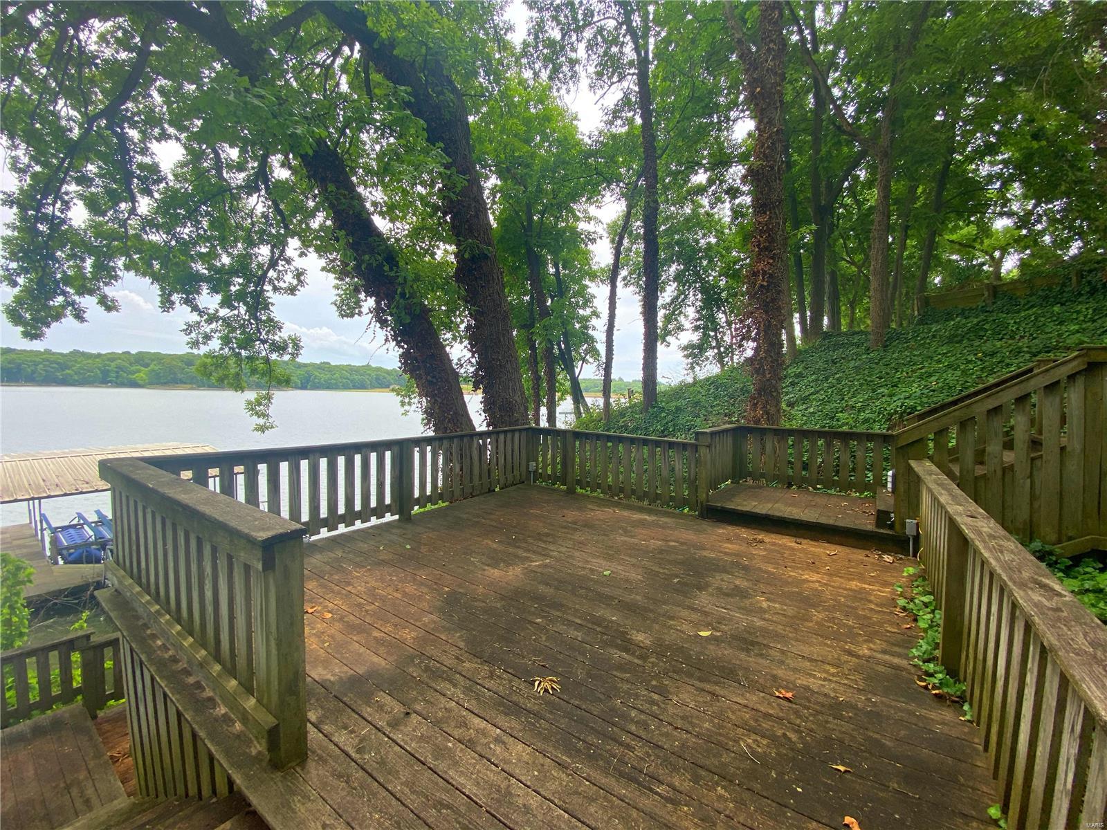 211 Lands End Road Hillsboro, IL 62049 - Photo 13 of 59