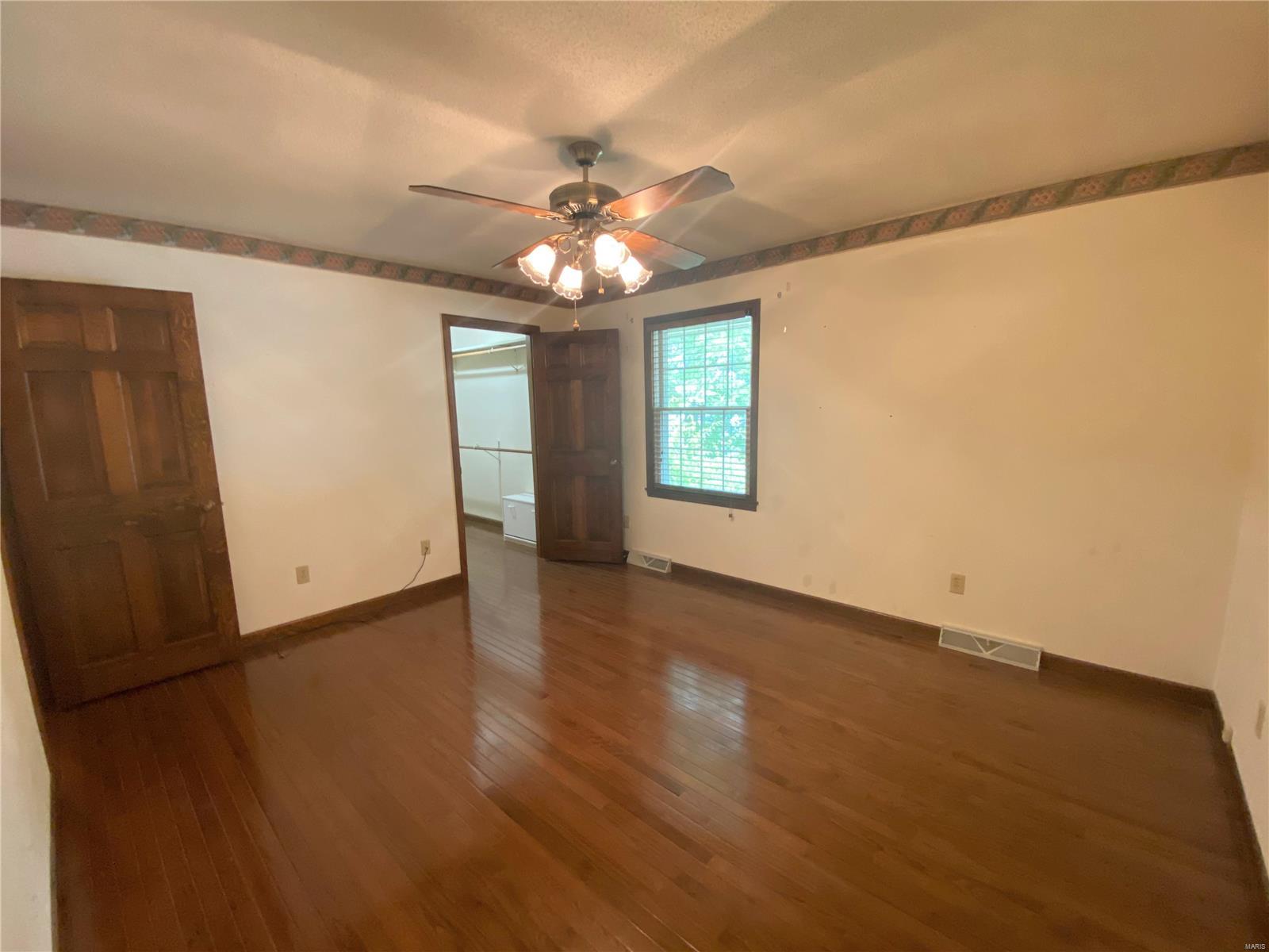 211 Lands End Road Hillsboro, IL 62049 - Photo 31 of 59