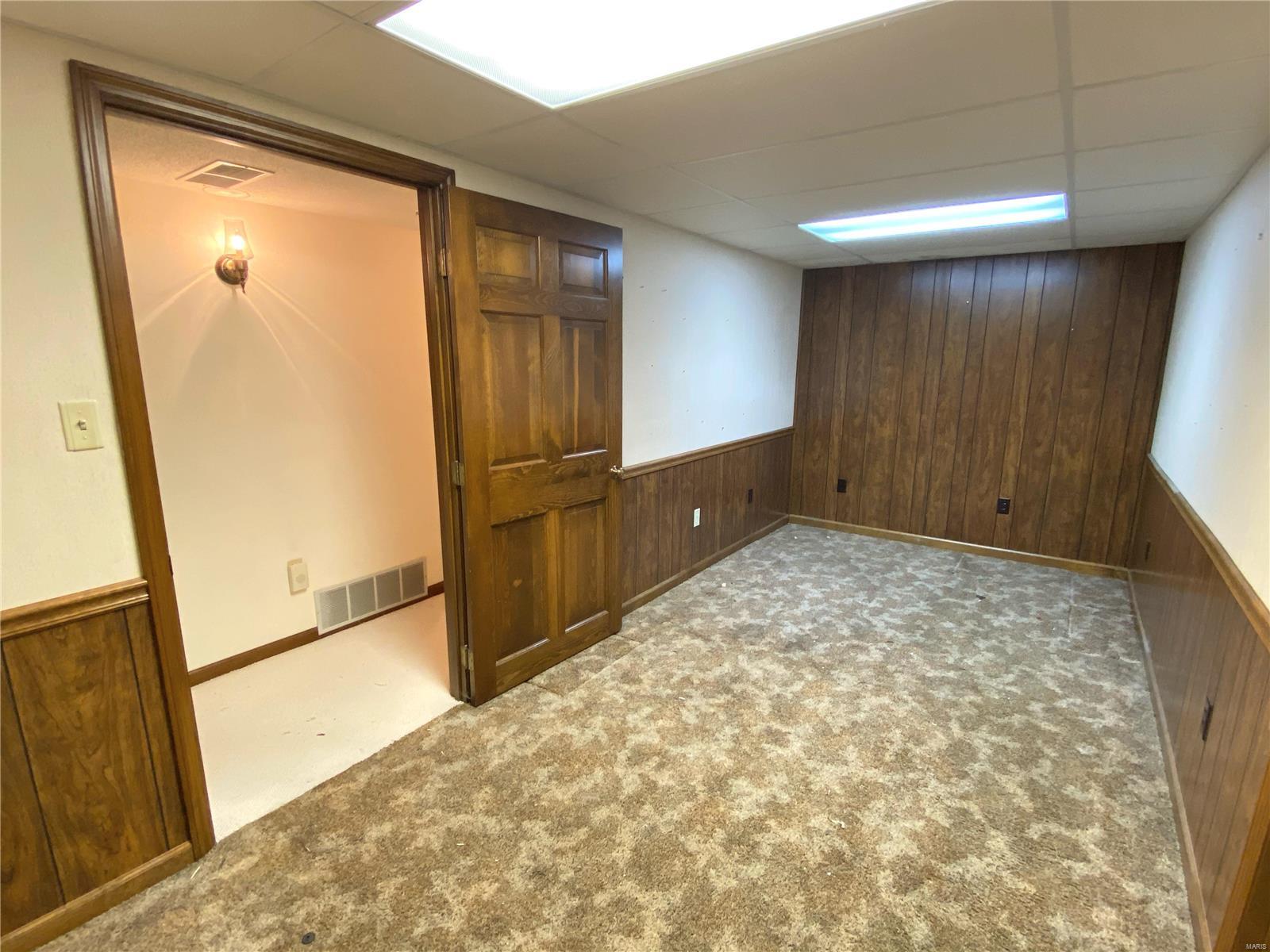 211 Lands End Road Hillsboro, IL 62049 - Photo 41 of 59