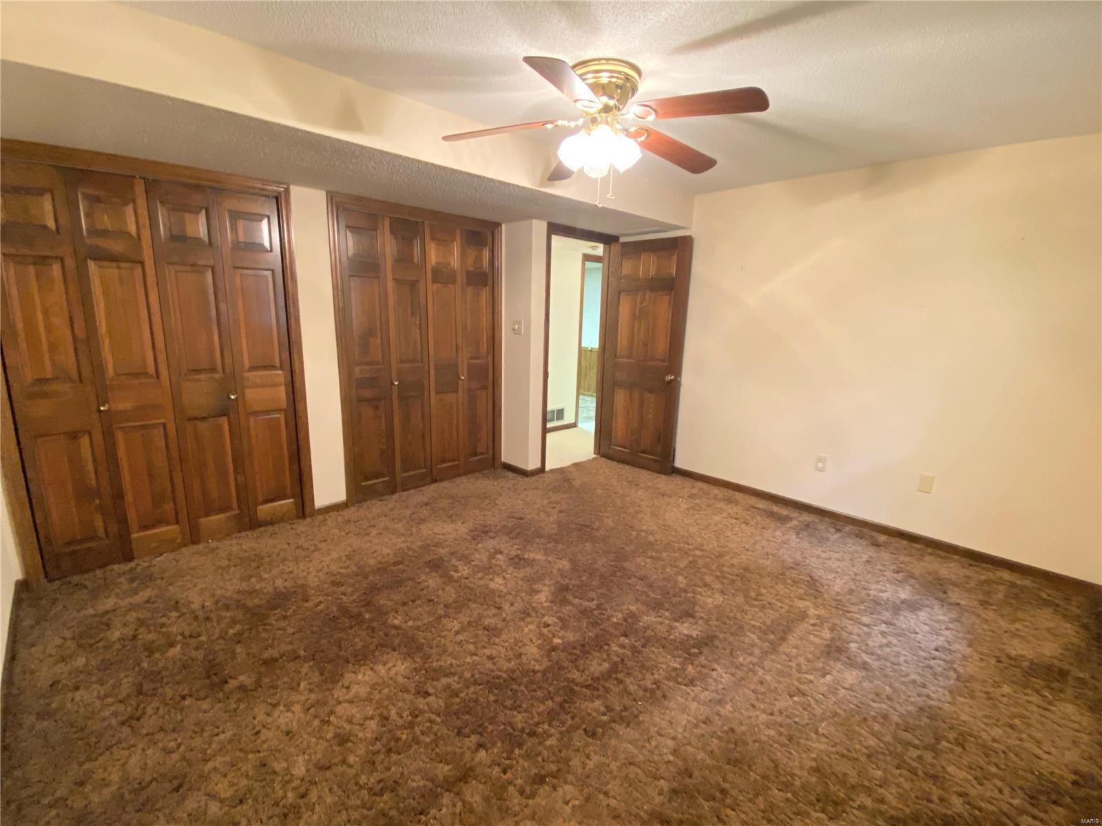 211 Lands End Road Hillsboro, IL 62049 - Photo 46 of 59