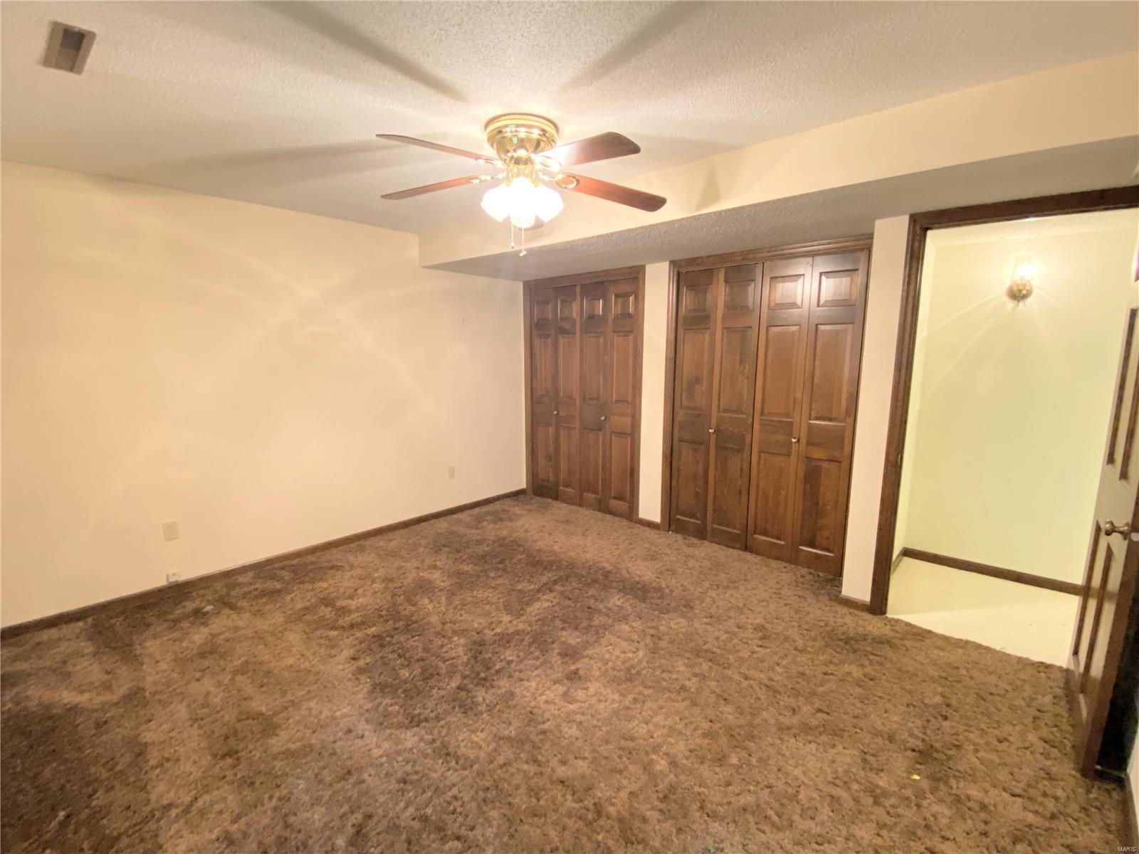 211 Lands End Road Hillsboro, IL 62049 - Photo 47 of 59