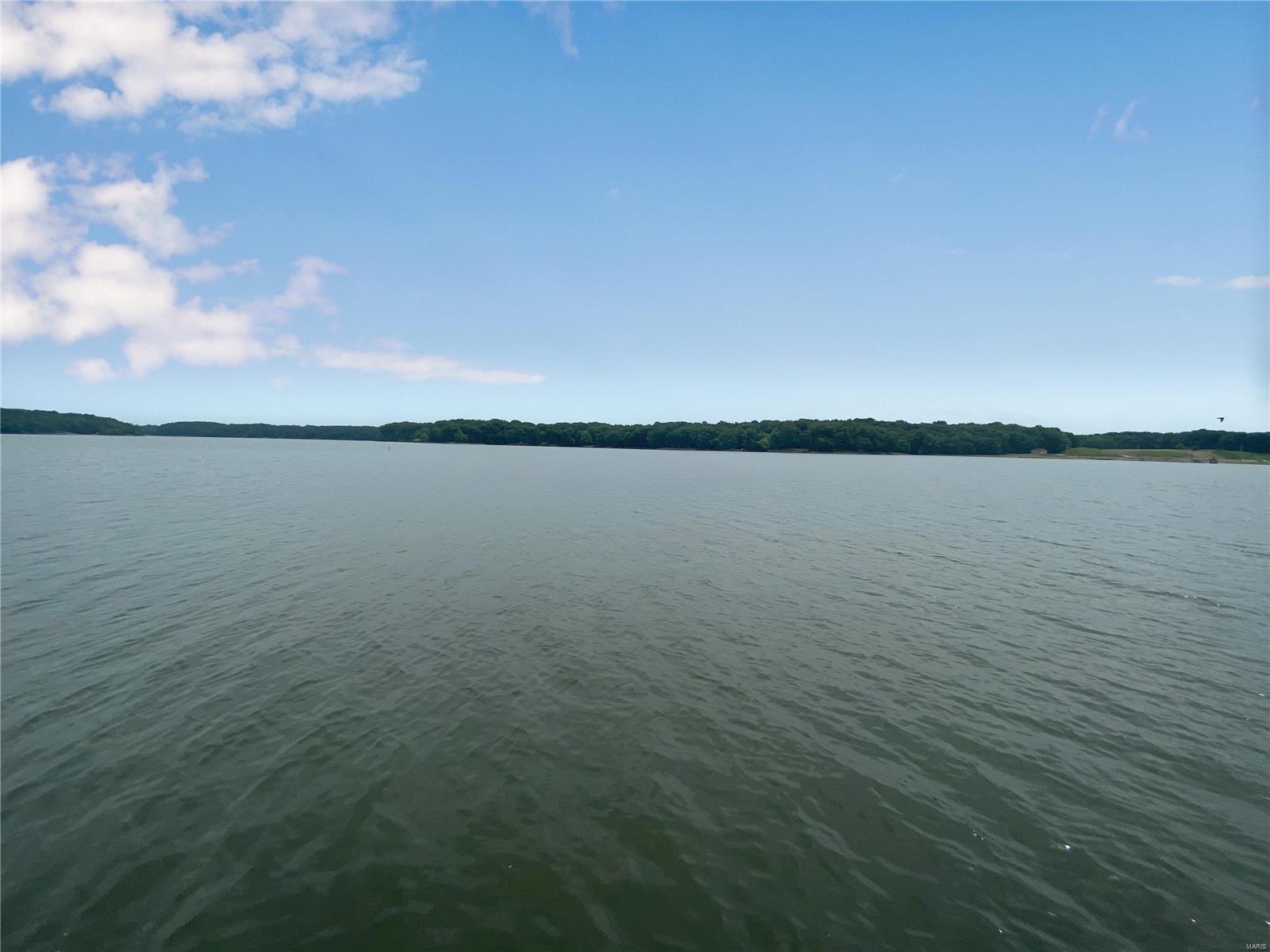 211 Lands End Road Hillsboro, IL 62049 - Photo 8 of 59
