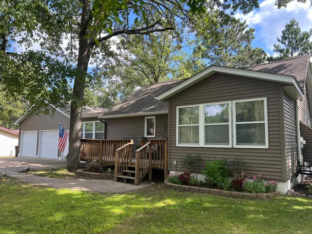 $245,000 | 44 Hickory Avenue Northwest, Menahga, MN 56464