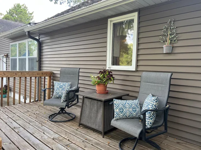 $245,000 | 44 Hickory Avenue Northwest, Menahga, MN 56464