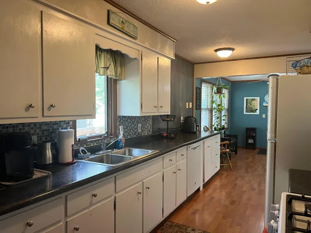 $245,000 | 44 Hickory Avenue Northwest, Menahga, MN 56464