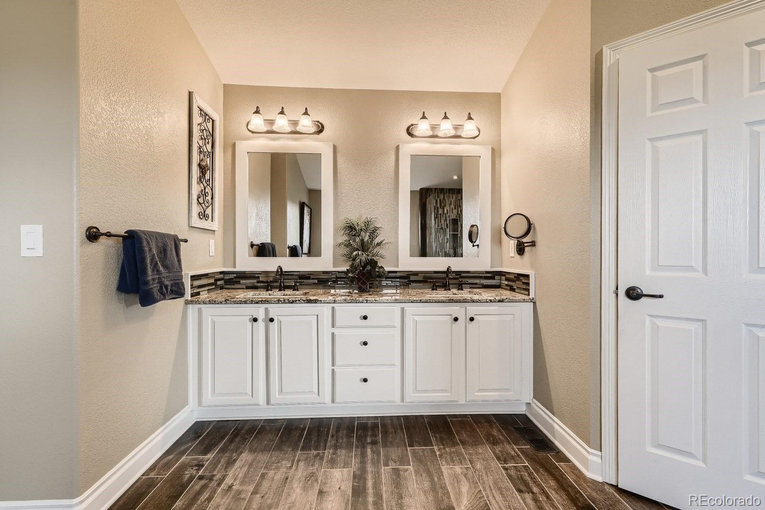724 Ridgemont Circle Highlands Ranch, CO 80126 - Photo 21 of 40 Gallery Image 21
