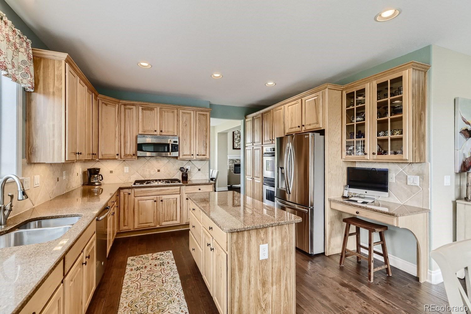 724 Ridgemont Circle Highlands Ranch, CO 80126 - Photo 8 of 40 Gallery Image 8