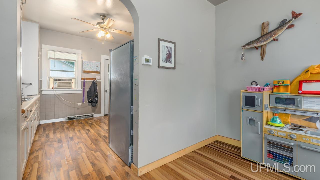 1924 Ledge Street Niagara, WI 54151 - Photo 5 of 21