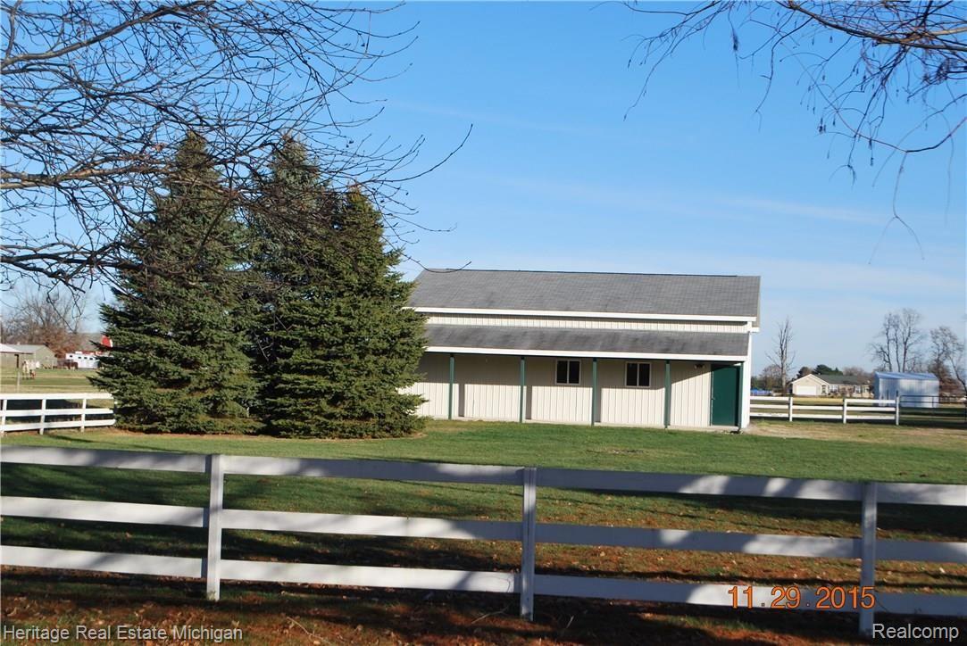 4810 Cemetery Road Fowlerville, MI 48836 - Photo 13 of 36 new_860.JPG