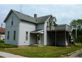 917 Franklin Avenue Rochester, IN 46975 - Photo 1 of 4