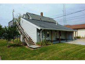 917 Franklin Avenue Rochester, IN 46975 - Photo 3 of 4