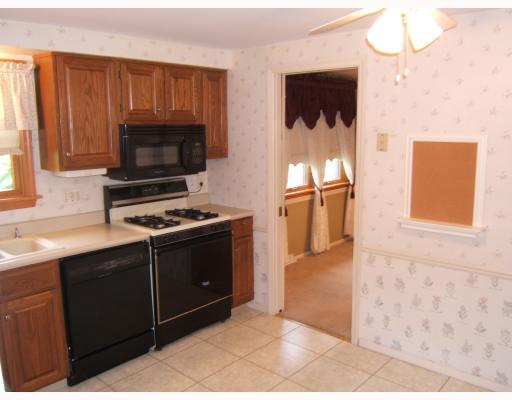 2059 Redcoach Road Allison Park, PA 15101 - Photo 7 of 16 Kitchen.