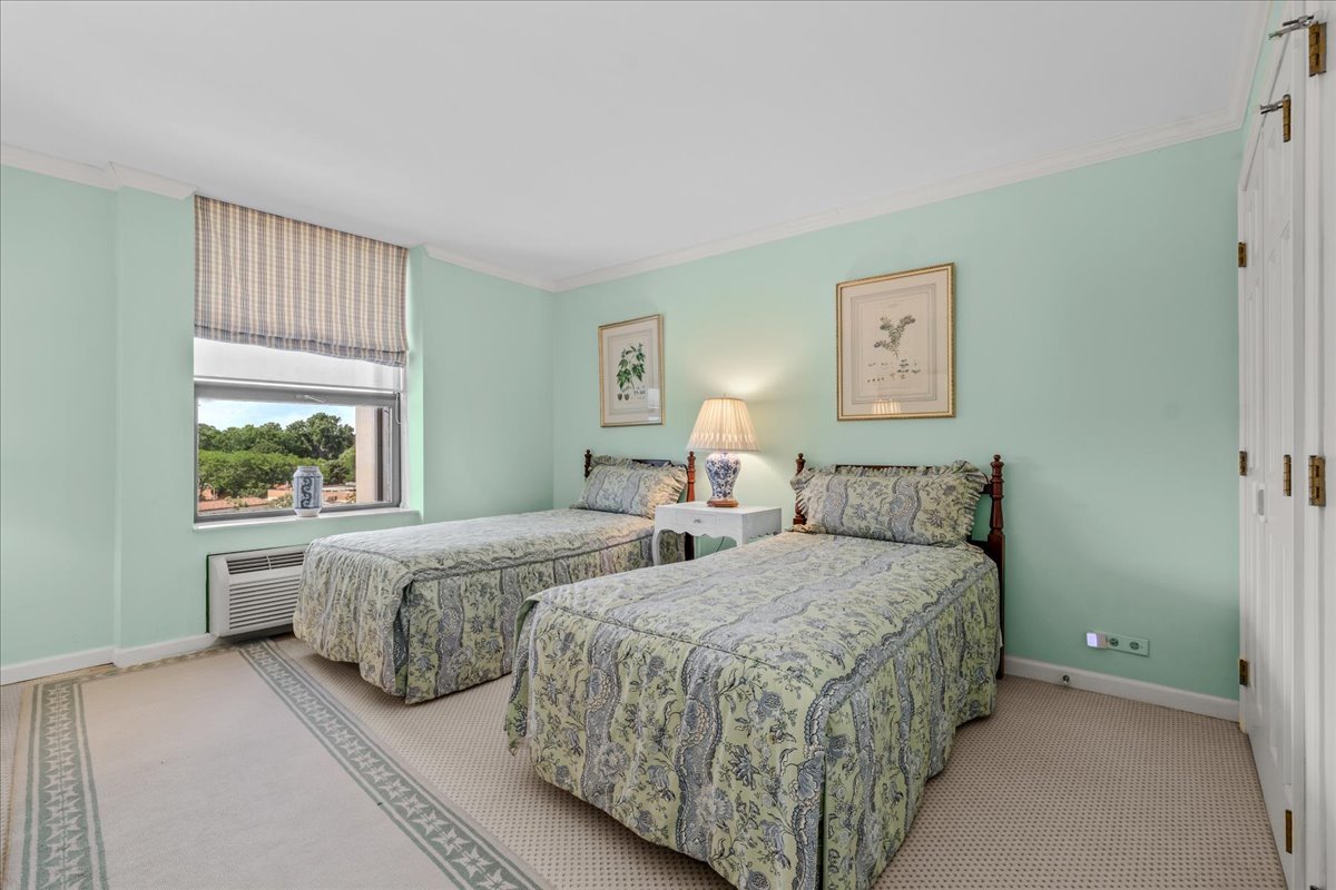 1500 Sheridan Road, Unit 6H Wilmette, IL 60091 - Photo 20 of 28