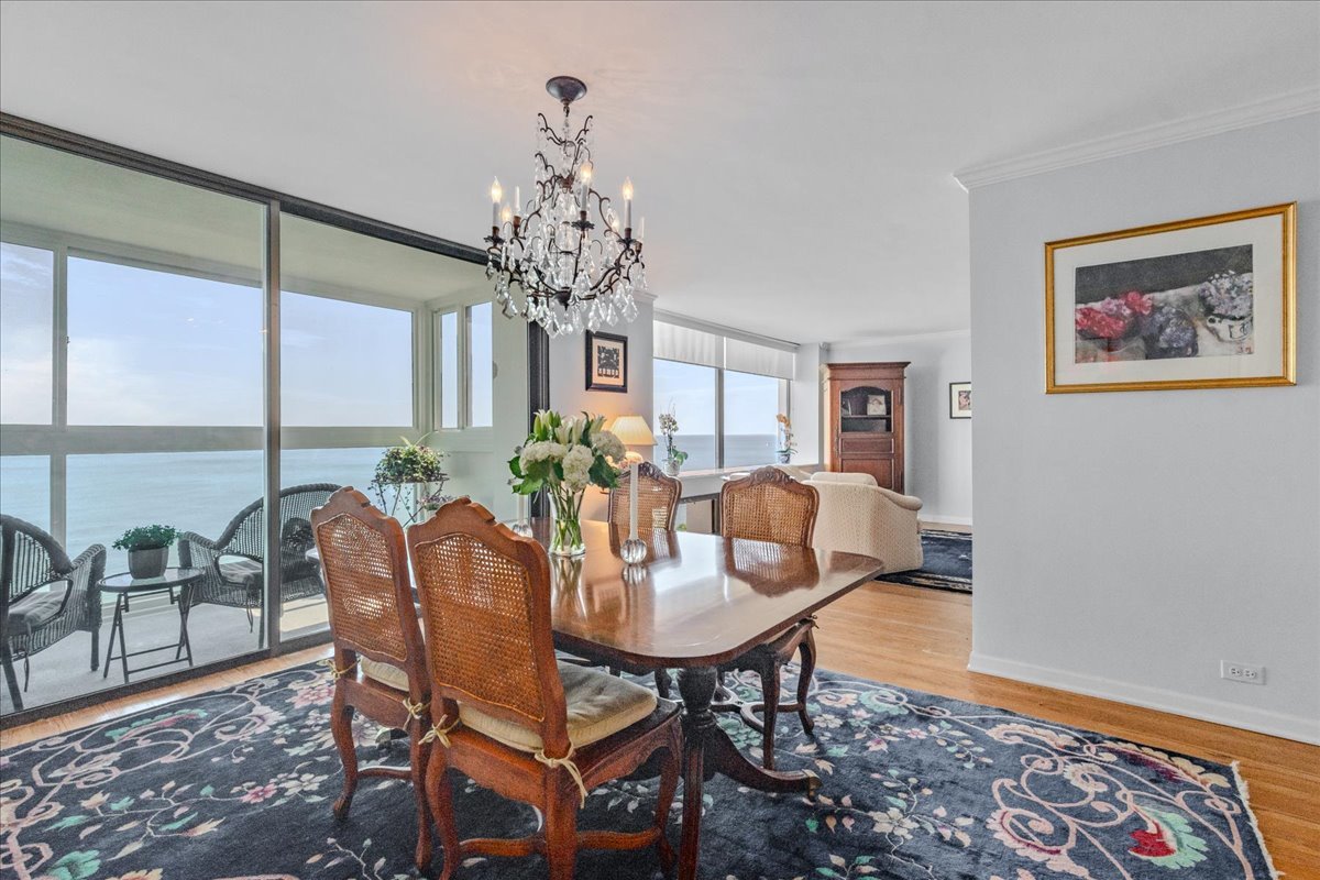 1500 Sheridan Road, Unit 6H Wilmette, IL 60091 - Photo 8 of 28