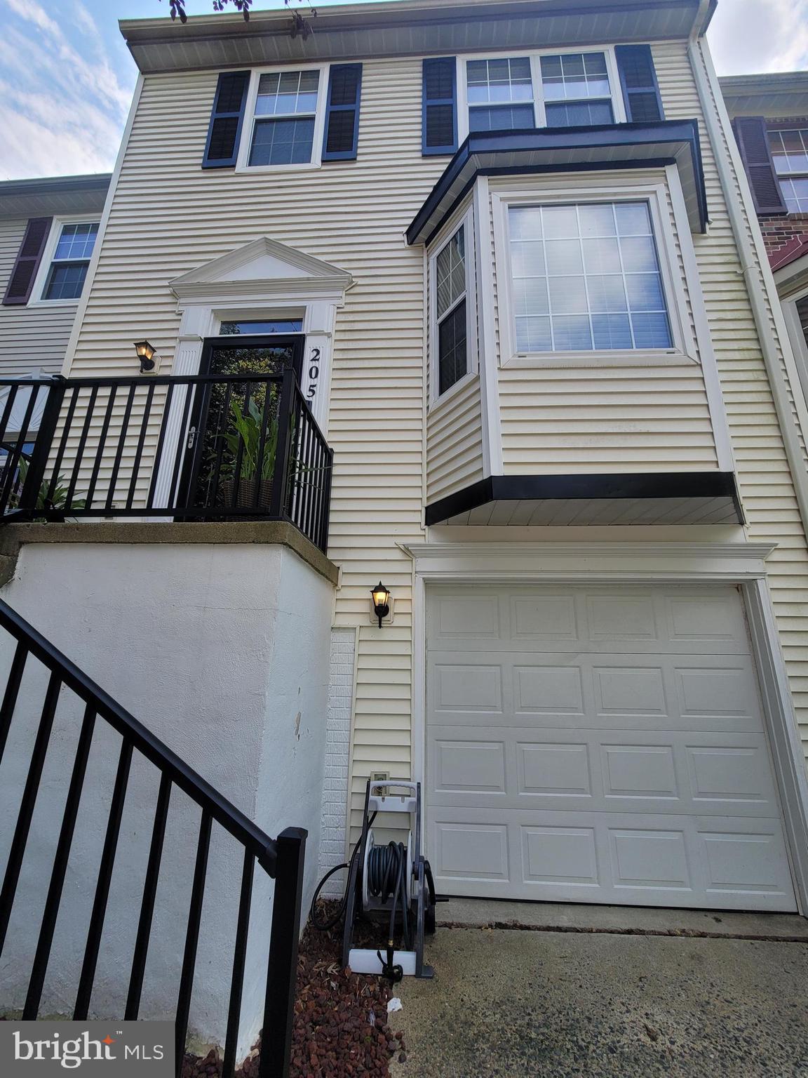 205 Crossing Road Fredericksburg, VA 22406 - Photo 1 of 41 Gallery Image 1