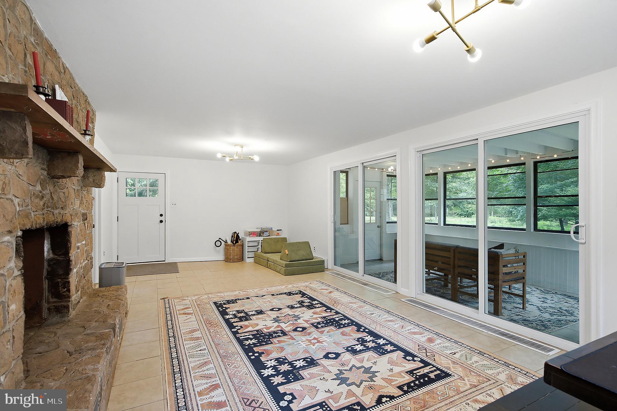 95 Jacobs Creek Road Ewing, NJ 08628 - Photo 36 of 51 Family Room