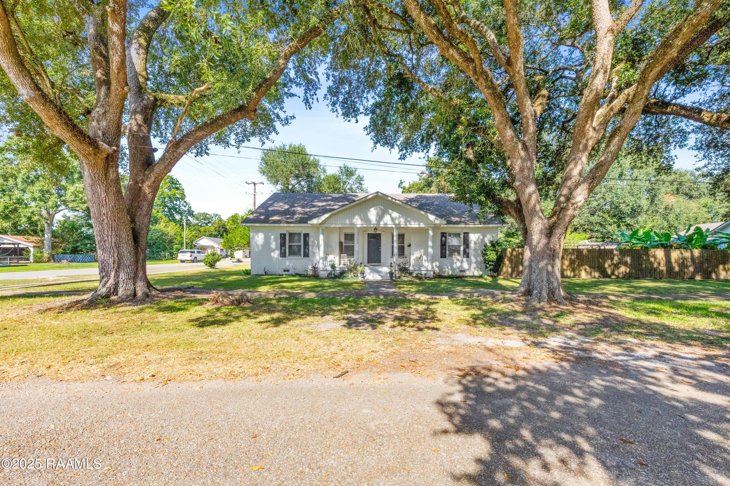400 North Hebert Avenue Kaplan, LA 70548 - Photo 2 of 53 400NHebert-5