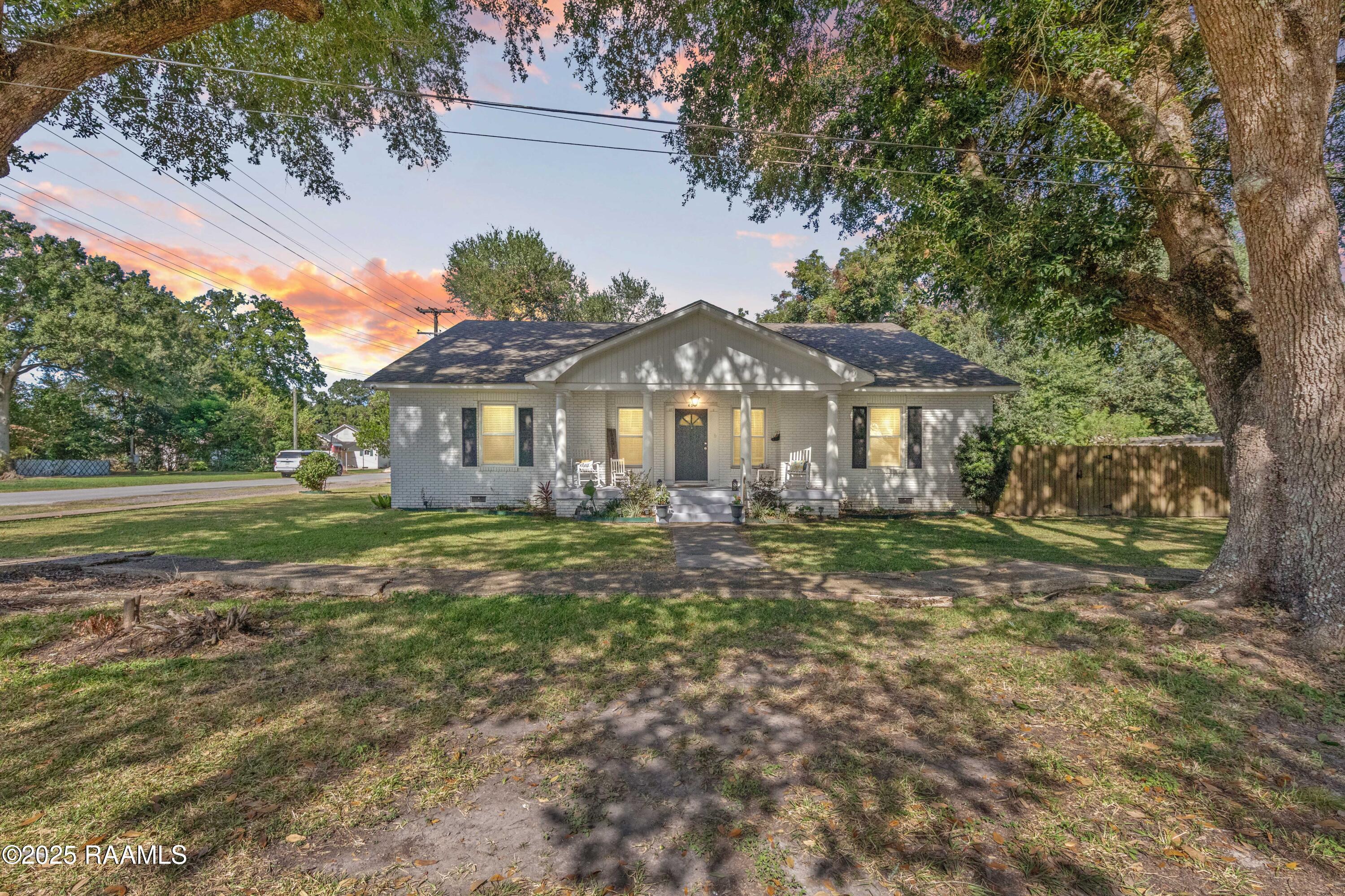 400 North Hebert Avenue Kaplan, LA 70548 - Photo 53 of 53 twilight (12)