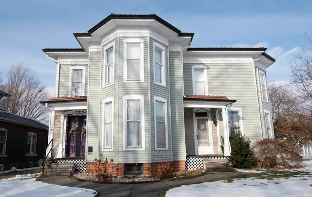 $214,900 | 527 East Mitchell Street, Kendallville, IN 46755