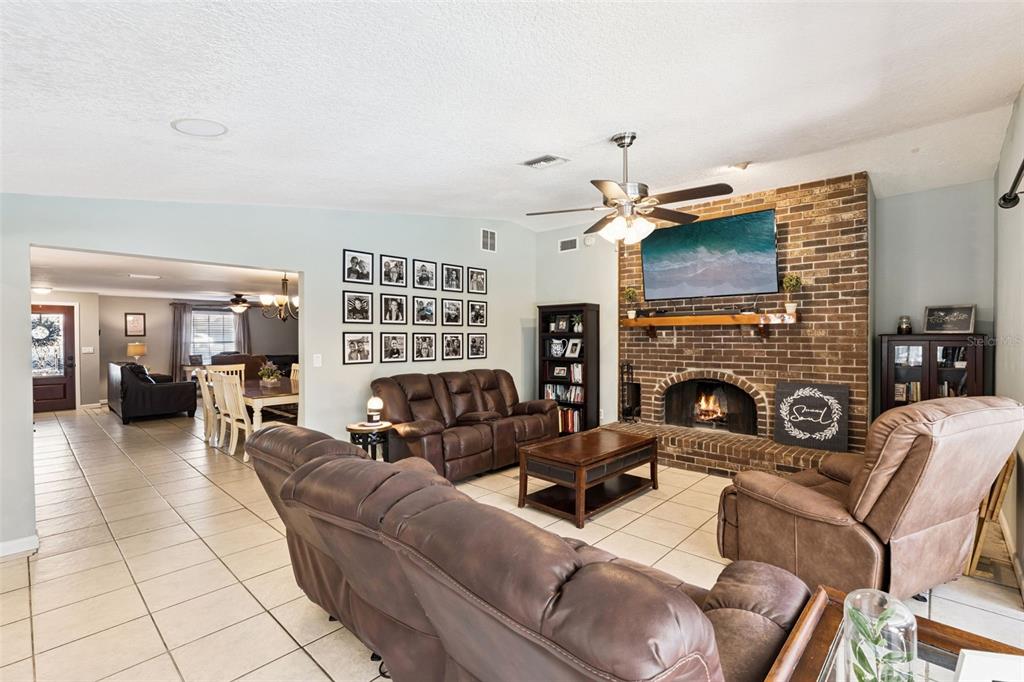 516 East Pineview Street Altamonte Springs, FL 32701 - Photo 13 of 34