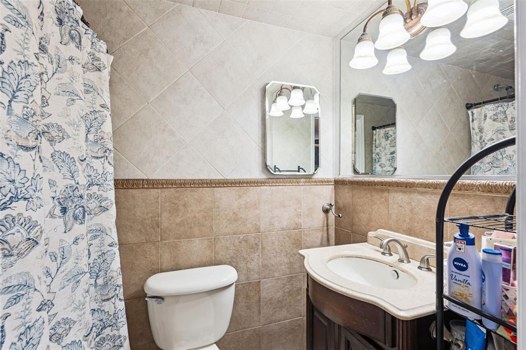 516 East Pineview Street Altamonte Springs, FL 32701 - Photo 17 of 34