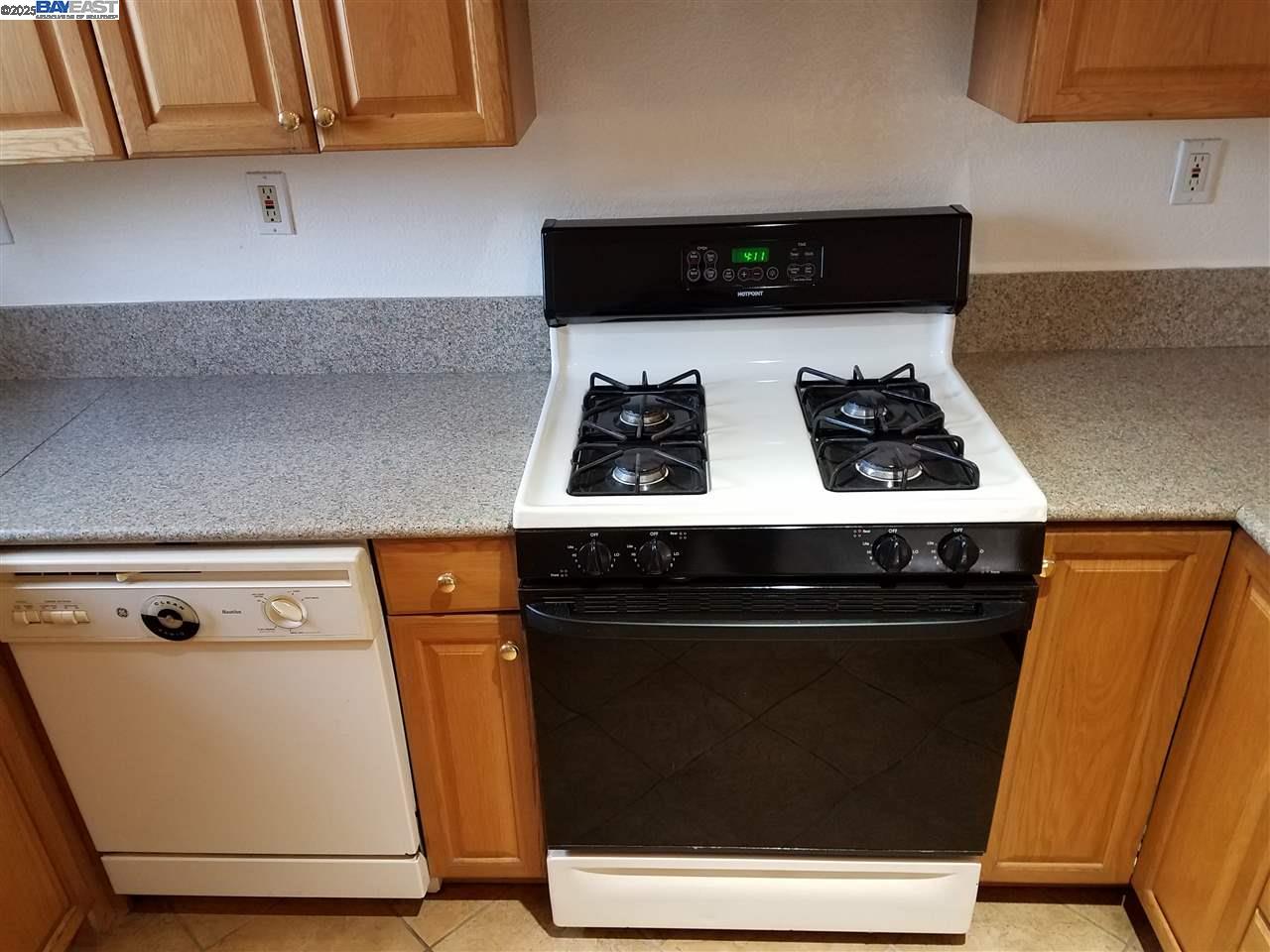 26732 Tyrrell Avenue Hayward, CA 94544 - Photo 8 of 22