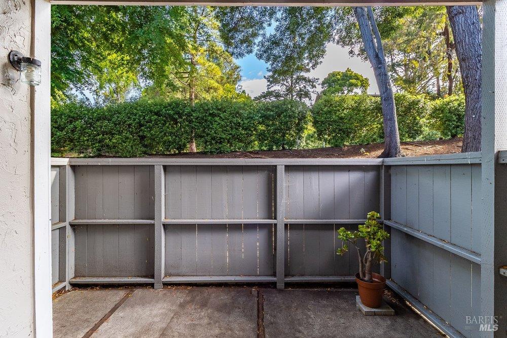 900 Southampton Road, Unit 11 Benicia, CA 94510 - Photo 20 of 36