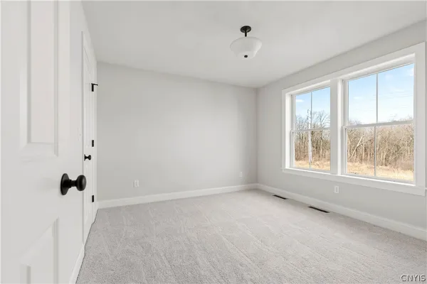 $575,900 | 103 Terwillager Lane, Manlius, NY 13116