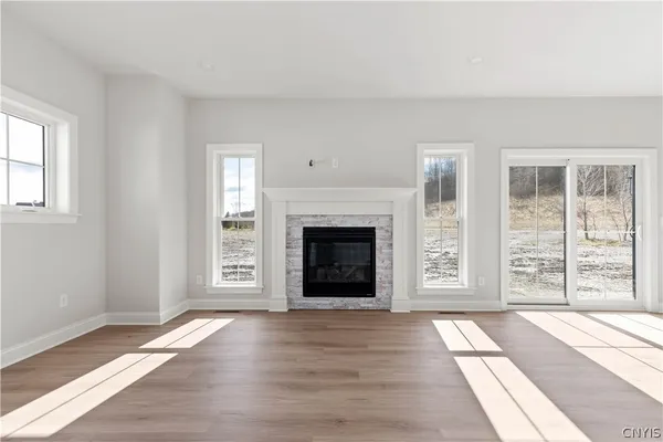 $575,900 | 103 Terwillager Lane, Manlius, NY 13116