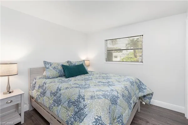 $3,300 | 1354 Rordon Avenue, Naples, FL 34103