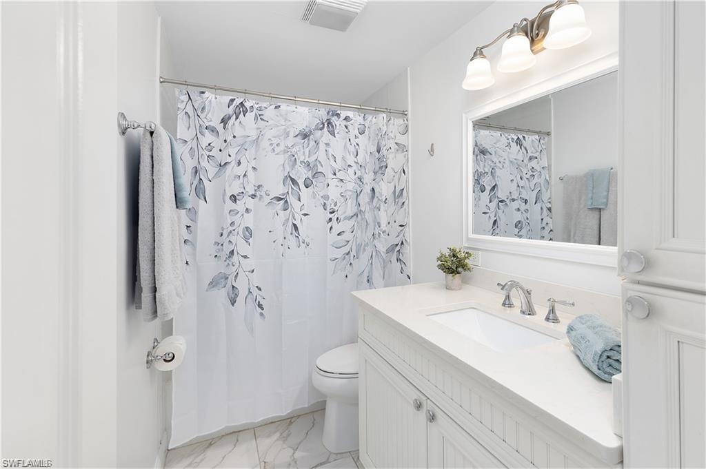 1354 Rordon Avenue Naples, FL 34103 - Photo 14 of 17 Bathroom